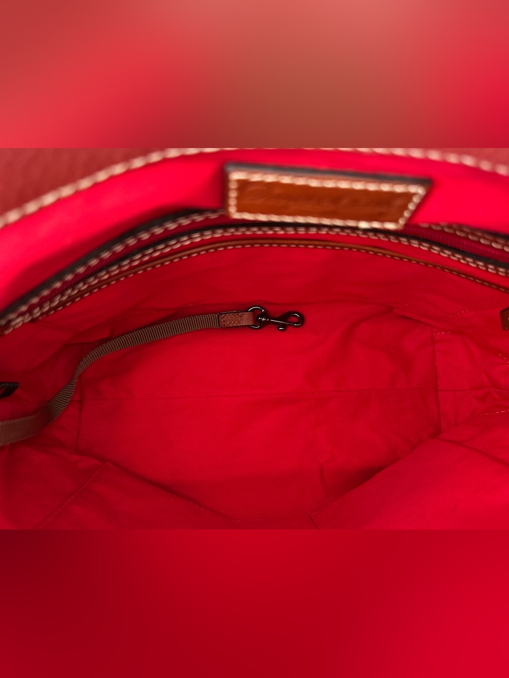 💐 Dooney & Bourke Red Pebble Grain Leather Tassel Shoulder Bag. J12526577 - Picture 8 of 14